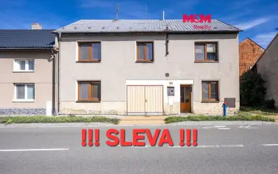 Prodej rodinného domu, 242 m², Ústín