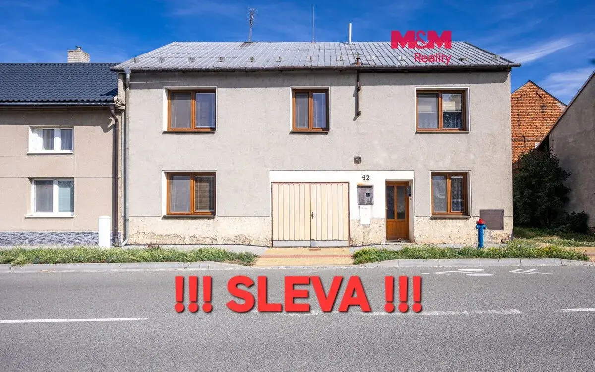 Prodej rodinného domu, 242 m², Ústín