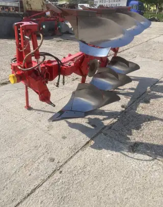 Pluh Krone Mustang
