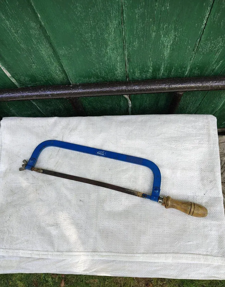 Ruční pila na kov z 80. let