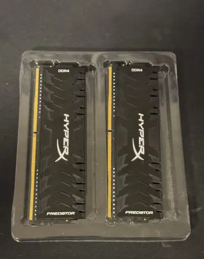 DDR4 8GB ram 2x dohromady 16GB, lehce použité