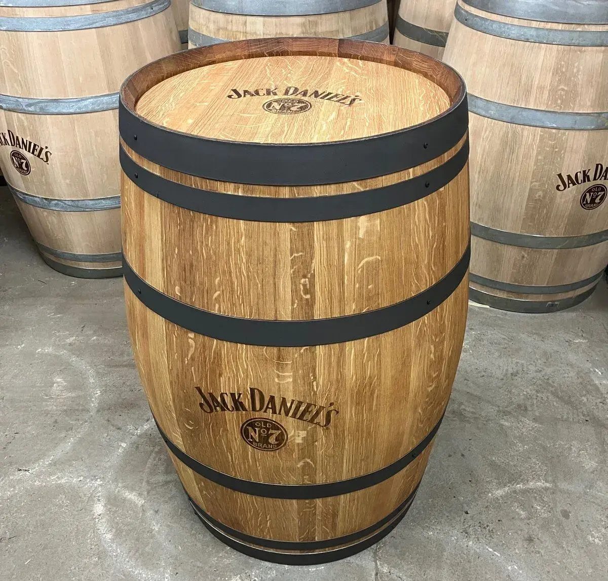 Sud Jack Daniels s logem