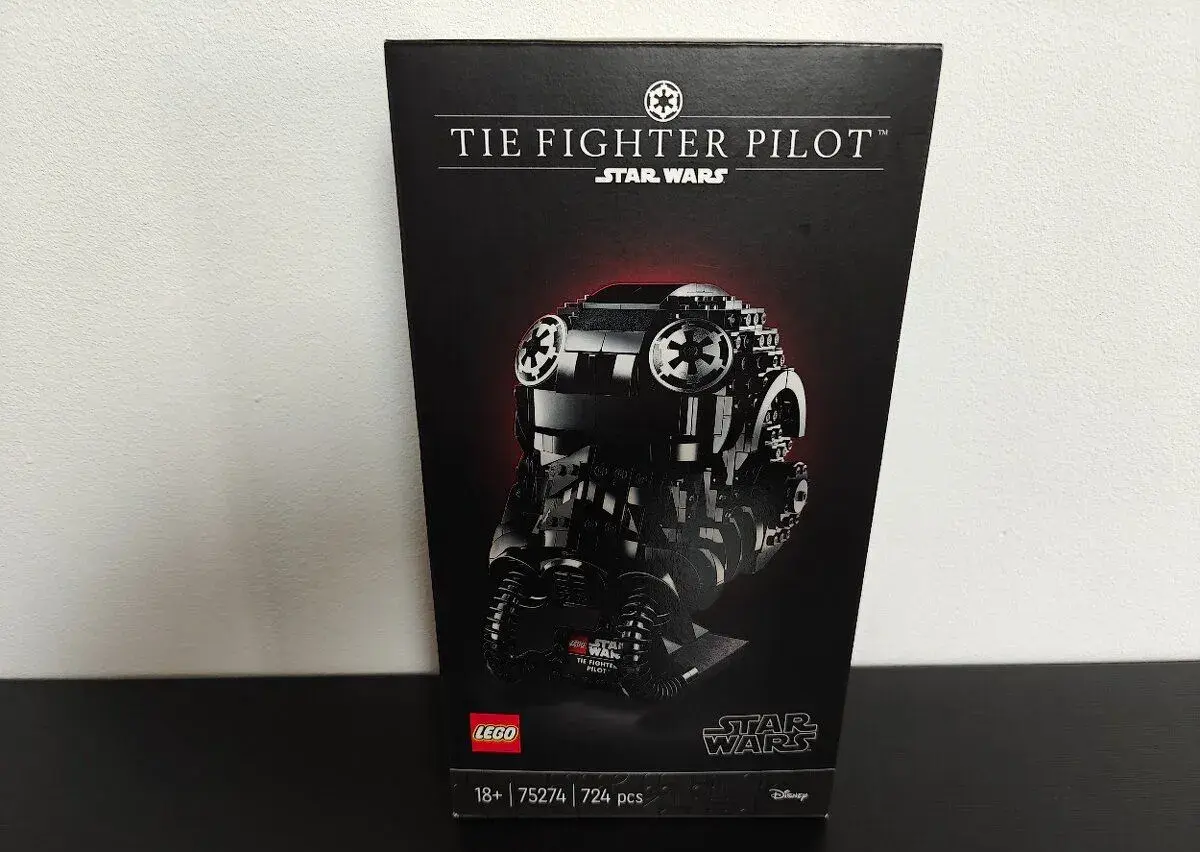 LEGO Star Wars 75274 Helma pilota stíhačky TIE