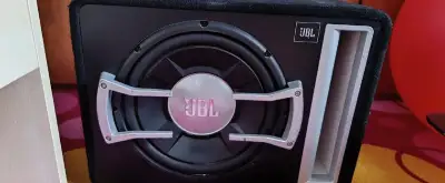 Subwoofer do auta JBL GTO1204BR (samostatný box)