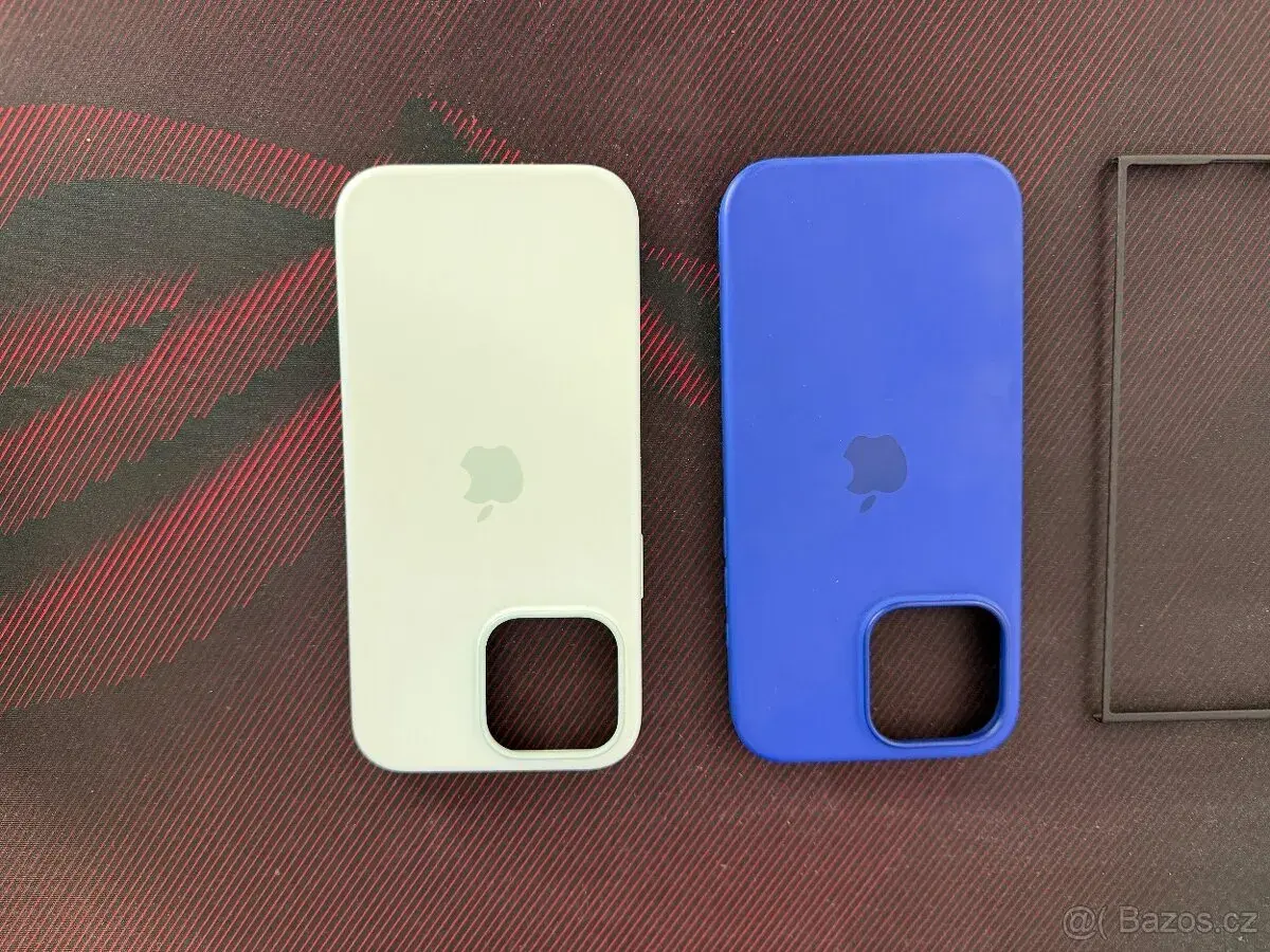Iphone 16 Pro Max a Samsung Z Fold 7