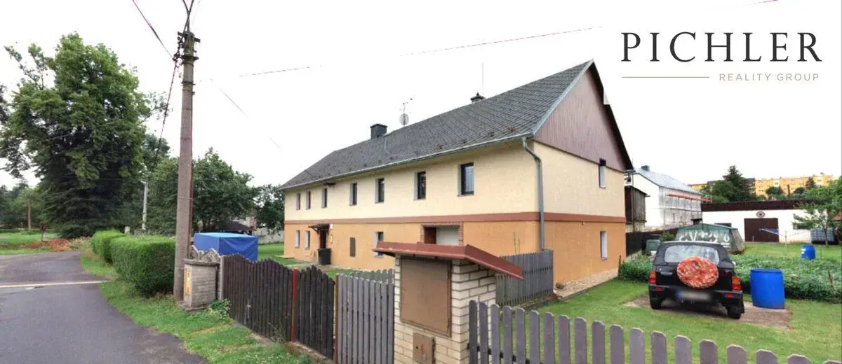 Pronájem bytu 3+1, 77m2 se společnou zahradou. Nová Role
