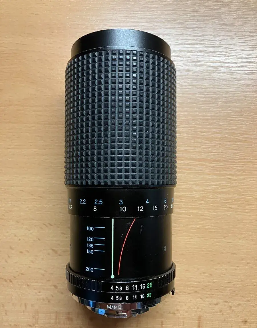 Tokina RMC Zoom 80-200 -