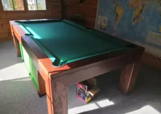 Stůl na pool