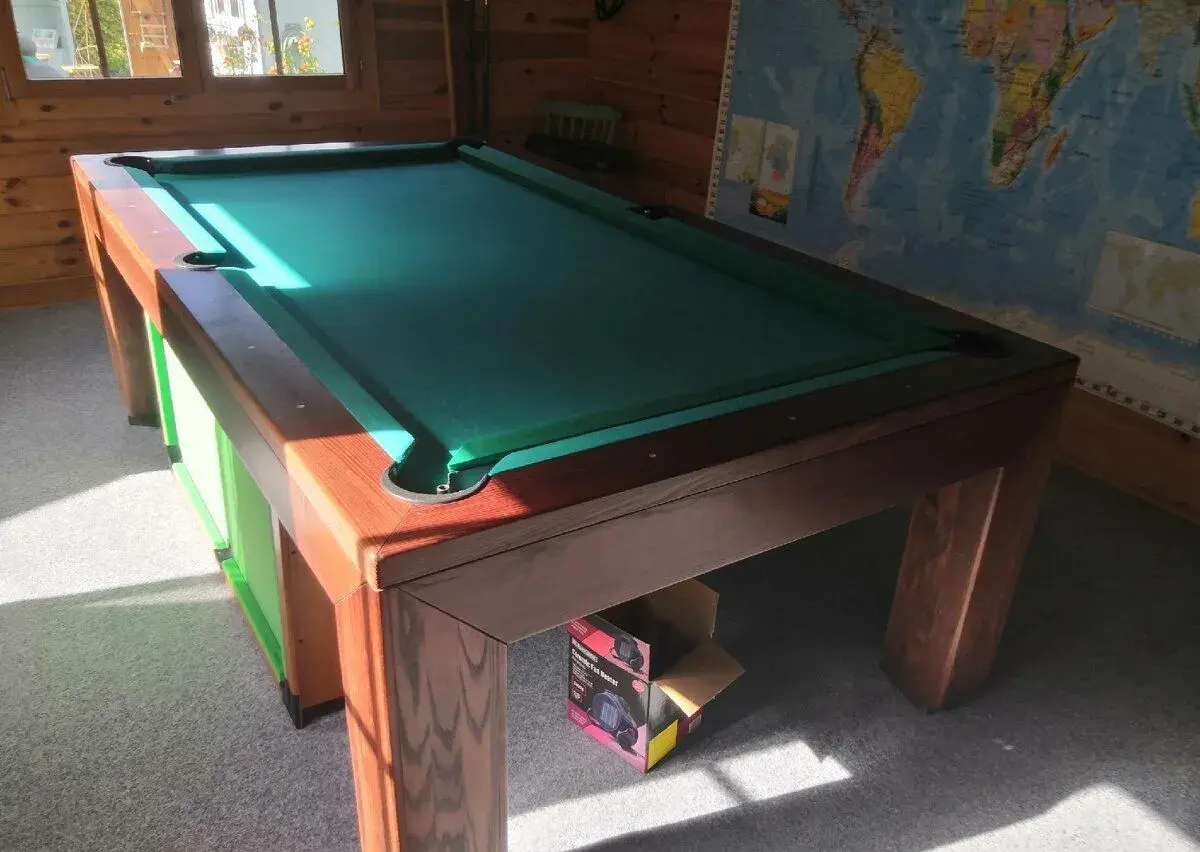 Stůl na pool