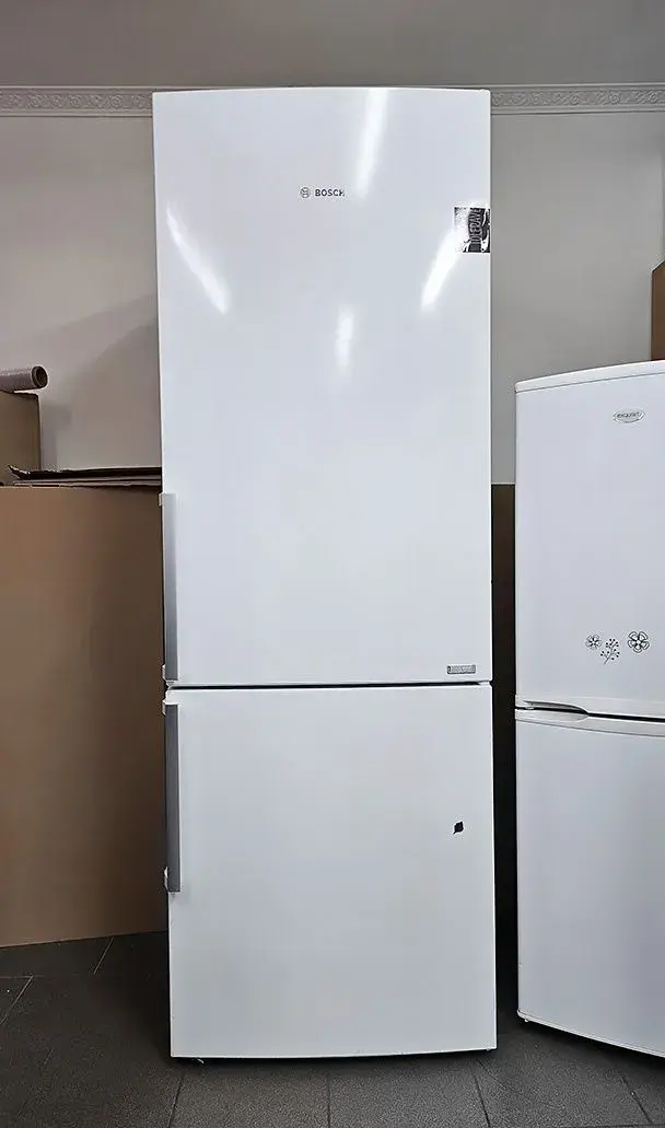 Lednice s mrazákem BOSCH, No Frost, objem 422 litrů
