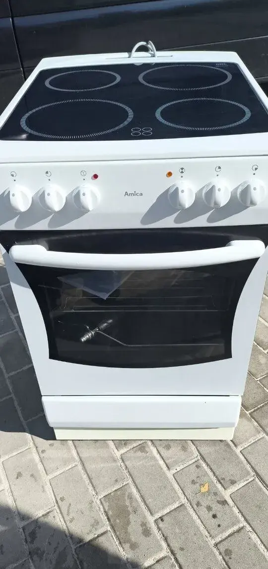🔥 Na prodej: elektrický sporák AMICA