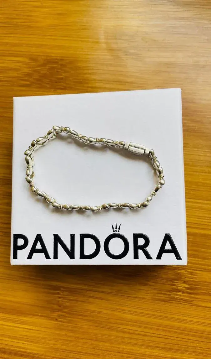 Stříbrný náramek Pandora Motýl