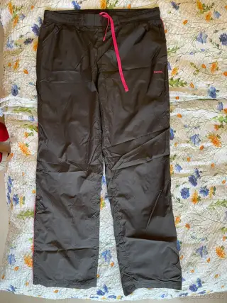 Dámské sportovní šusťákové kalhoty Reebok