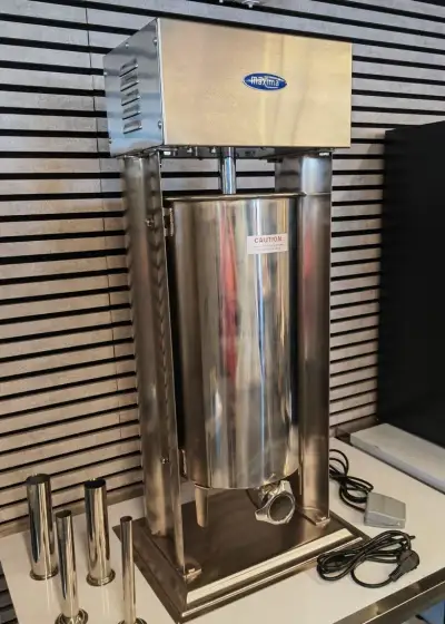 Nová Elektrická plnička kobás 25L