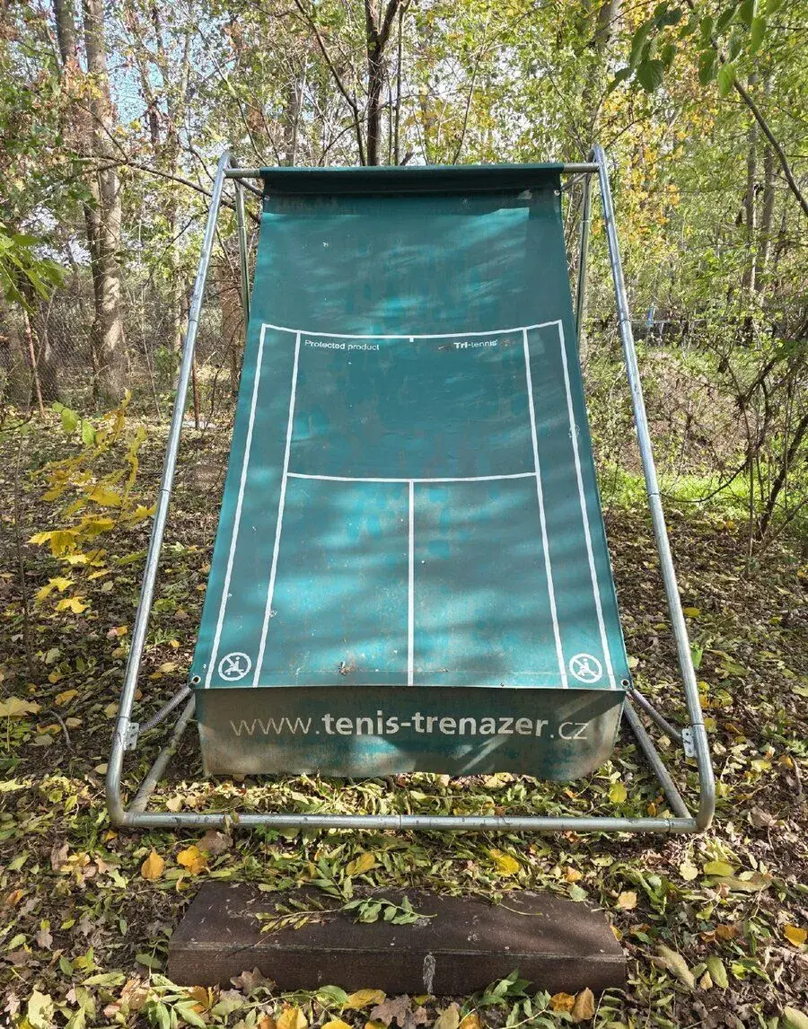 Tenisový trenažér