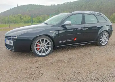 Alfa Romeo 159