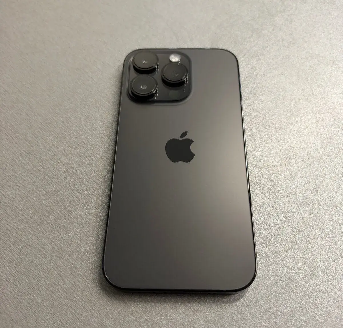 iPhone 14 Pro 256GB černý, jako nový, 96% baterie