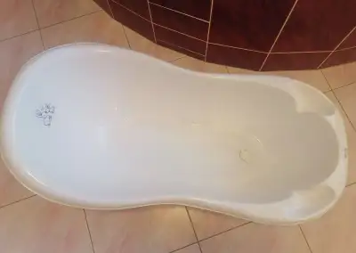 Dětská anatomicky tvarovaná vanička TEGA BUNNY