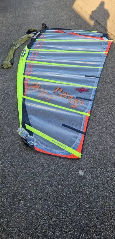 Plachta Naish 7,5 Windsurfing
