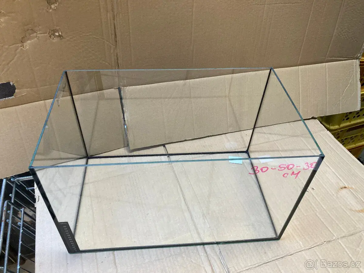 Akvarium terarium skleněné 3 kusy dohromady za 700 kč