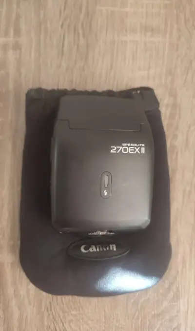 Canon Speedlite 270EX II