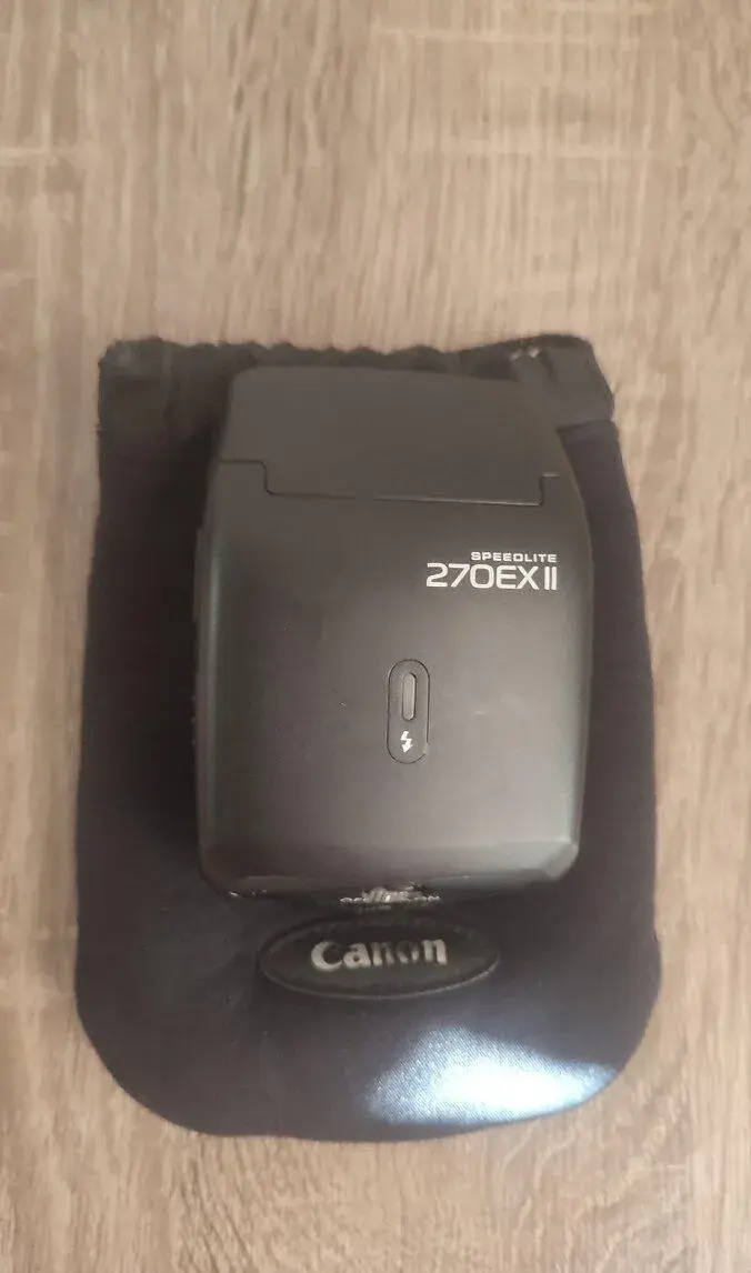 Canon Speedlite 270EX II