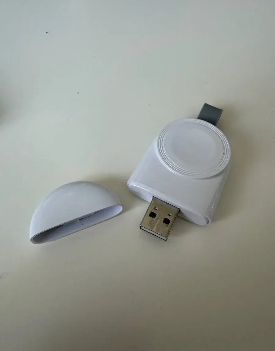 Apple watch cestovní nabíječka