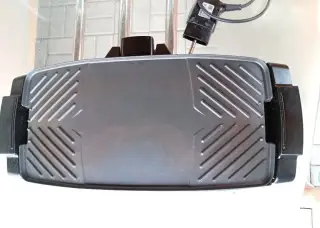 Elektrický stolní gril