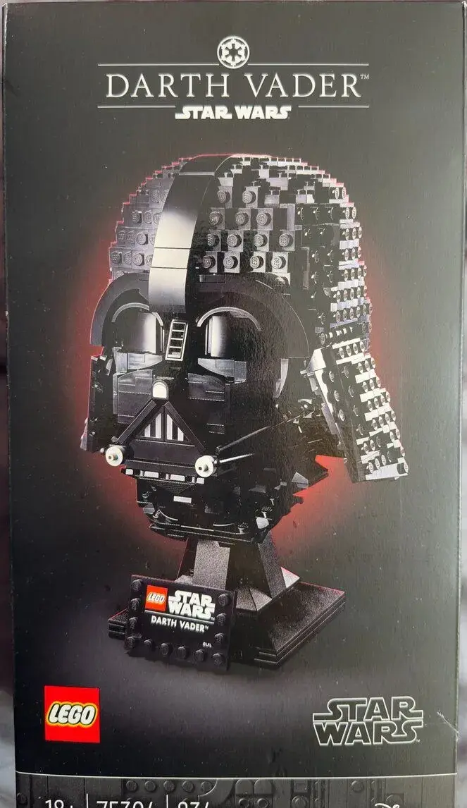 LEGO Star Wars 75304 Darth Vader