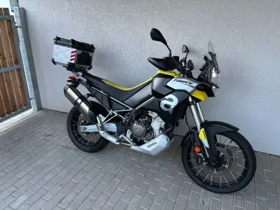 Aprilia Tuareg 660