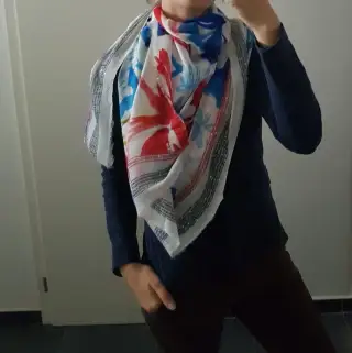 Velký šátek Desigual