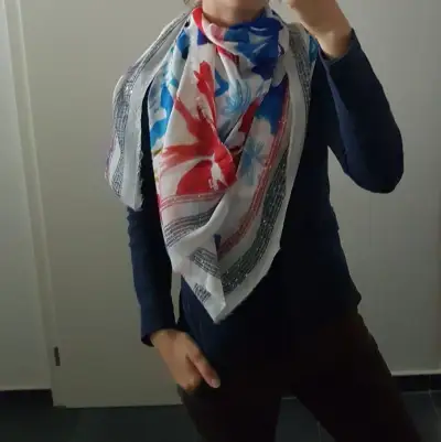 Velký šátek Desigual