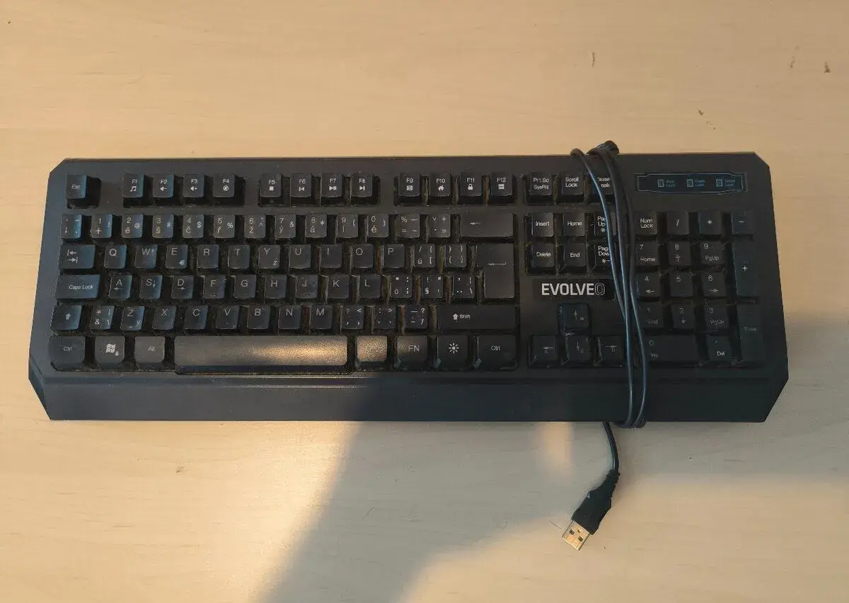 Klávesnice EVOLVEO podsvícená