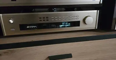 Accuphase T-108