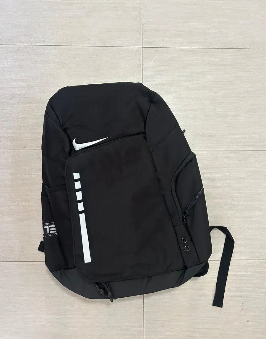 Nike Elite bag