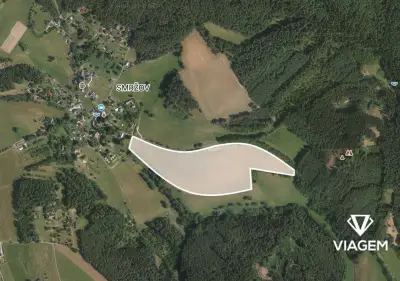 Pole 77 395 m², Podíl 17 % o výměře 12 899 m²
