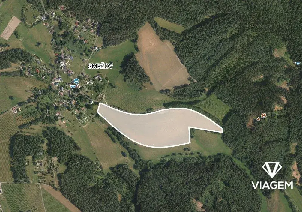 Pole 77 395 m², Podíl 17 % o výměře 12 899 m²