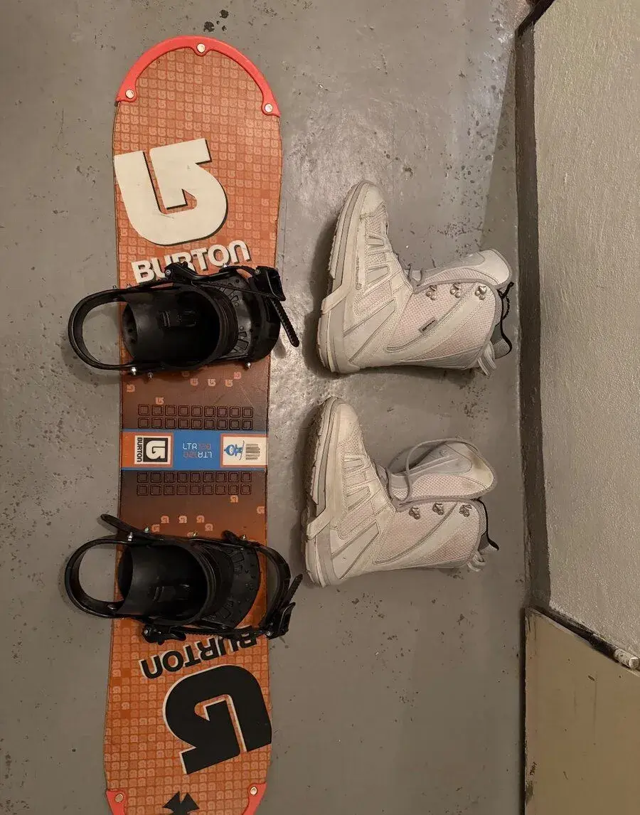 Snowboard Burton 120 cm + boty