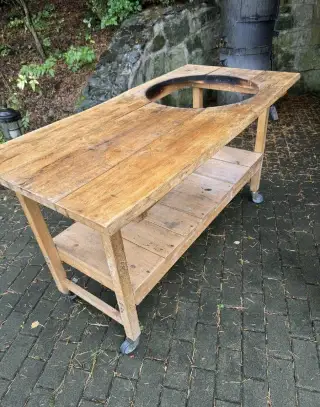 stůl na gril Green egg