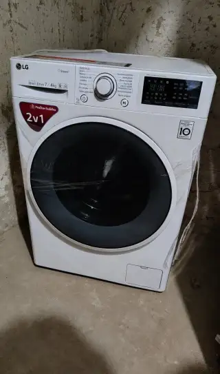 LG pračka se sušičkou 2v1, 7/4 kg