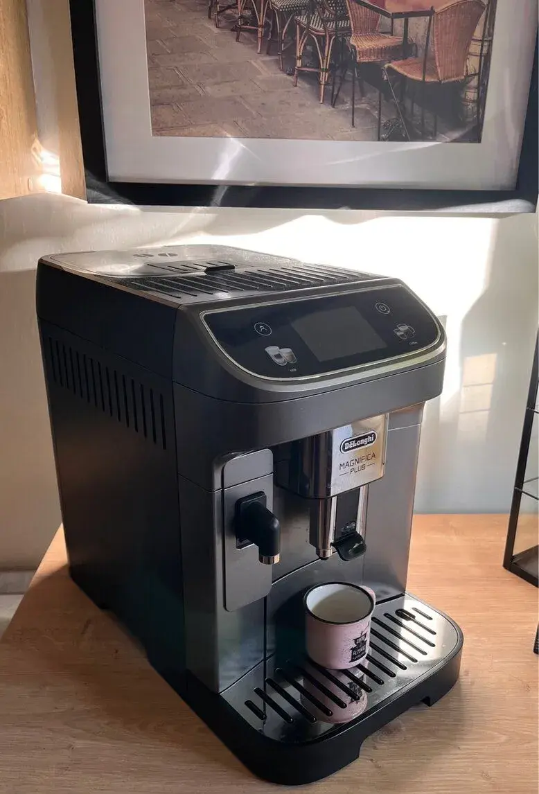 Automatický kávovar De'Longhi Magnifica Plus ECAM320.70TB