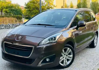 Peugeot 5008 – 151 417 km