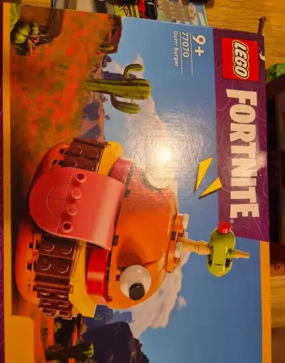 Lego Fortnite