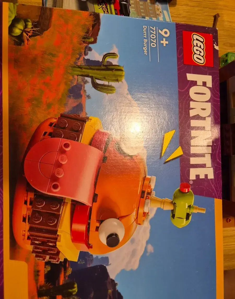 Lego Fortnite