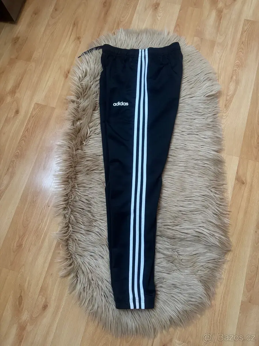 Tepláky Adidas vel. S