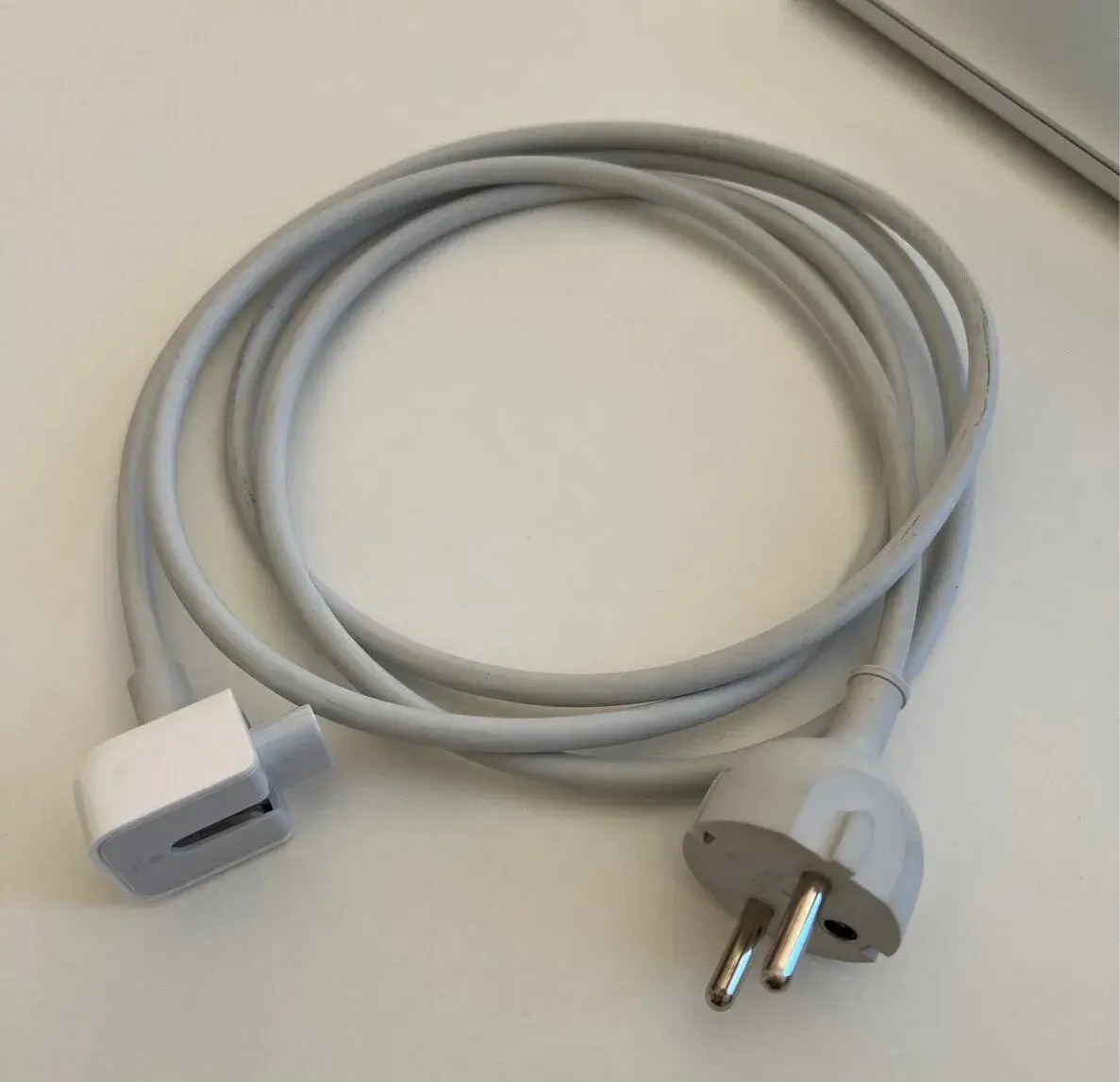 Apple prodlužovací kabel napájecího adaptéru