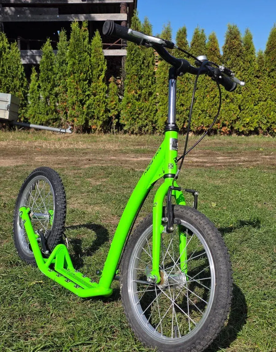 Dětská koloběžka Kostka