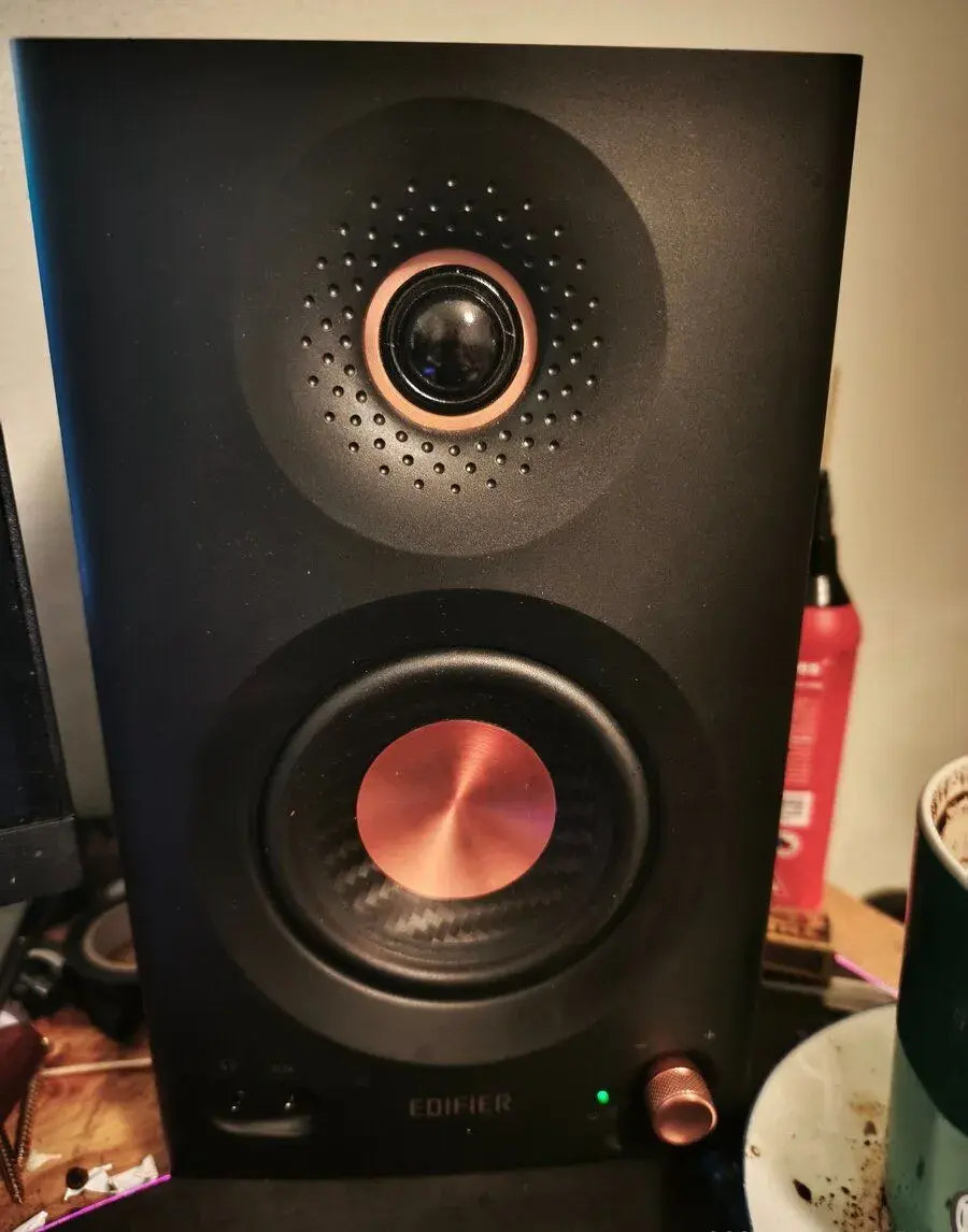 Edifier MR5 se zárukou