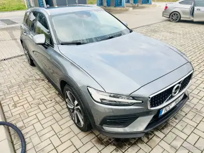 Volvo V60 – 250 800 km