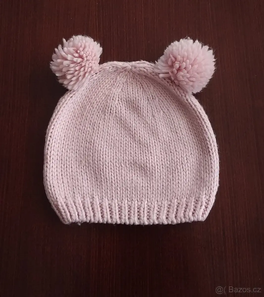 Dívčí čepice / kulich s bambulema zn. SIX